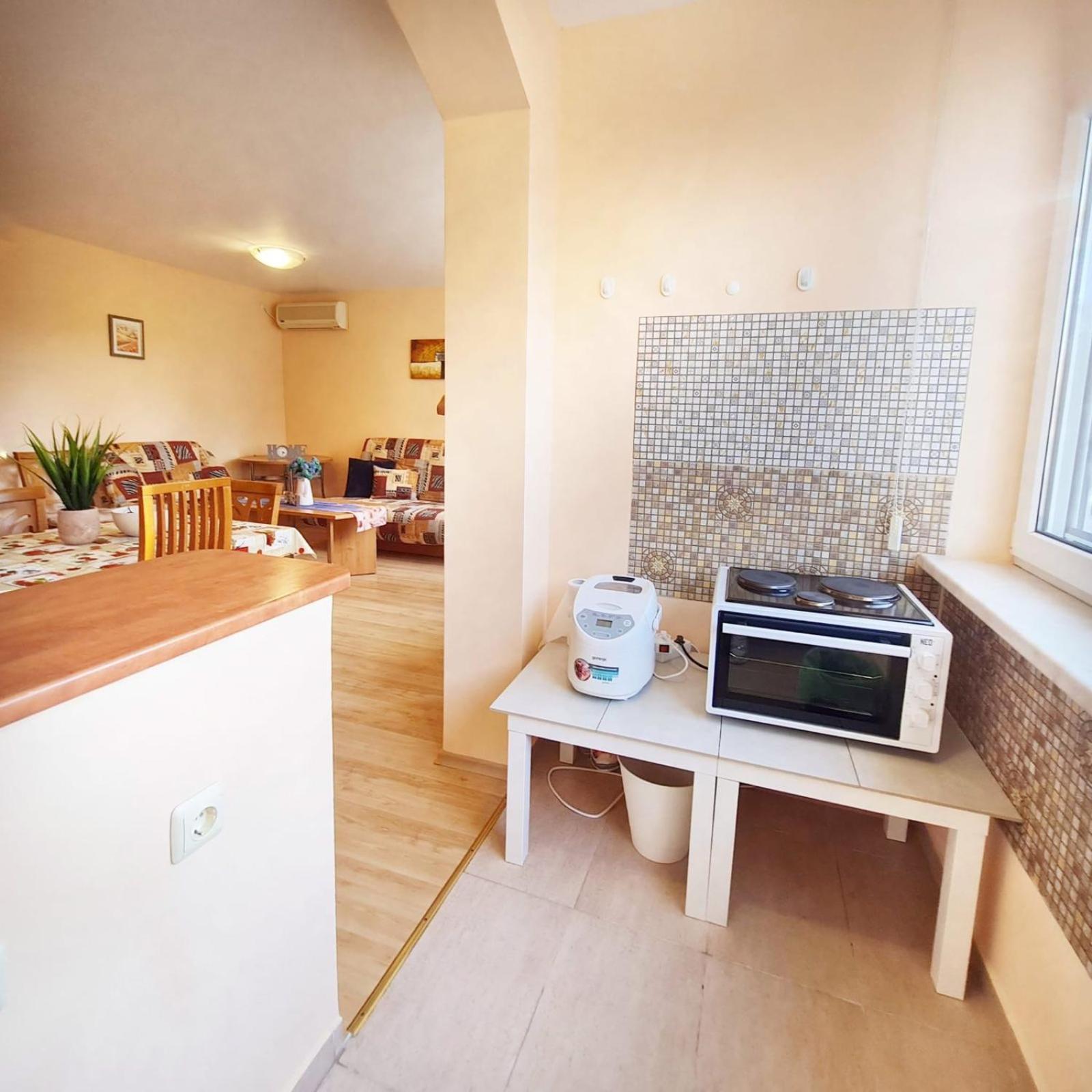Sunny Fort Apartments Slântsjev Brjag Eksteriør bilde